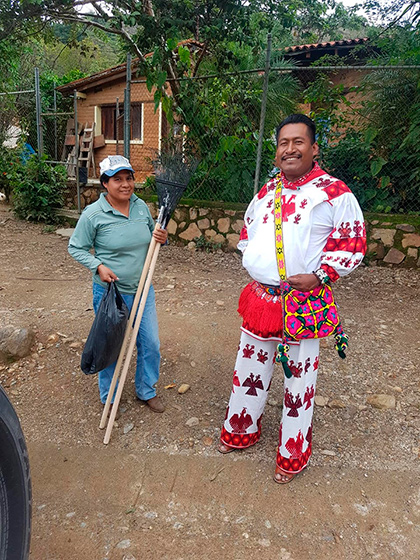 Mtro. Óscar Hernández